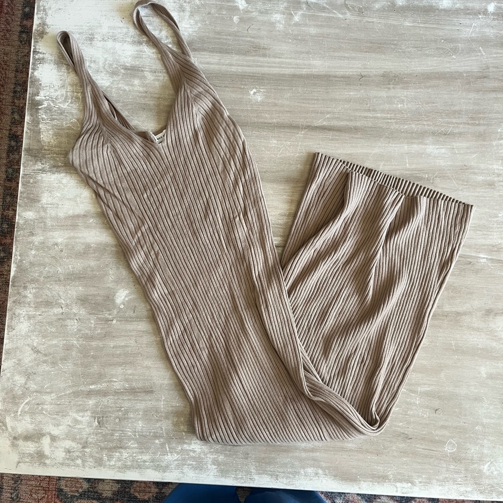 MOD REF MAXI DRESS - Picture 3 of 4